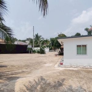 出售地皮-泰国-春武里-352-平方米-300-01