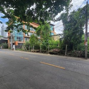 出售地皮-泰国-曼谷-2080-平方米-2400-01